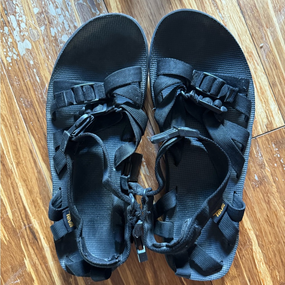Men teva black sandals